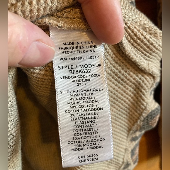 Splendid Leopard Thermal top • Size Small • EUC • cute! Sexy top 👏😍🐆 - Picture 5 of 11